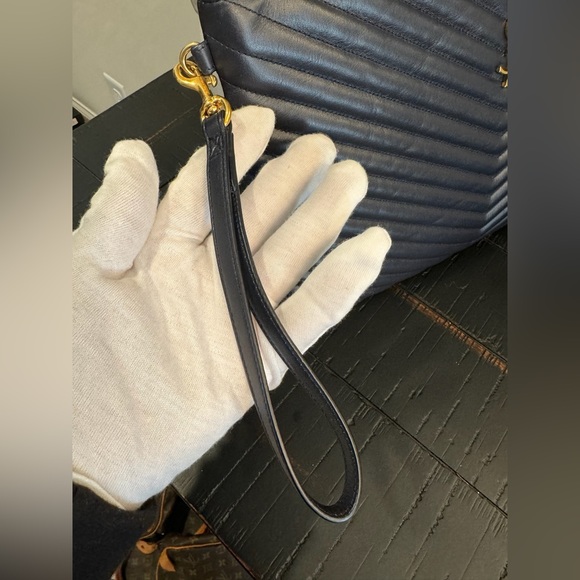 SOLD-YSL Matellasse Tablet Clutch Quilted Leather - Picture 7 of 12